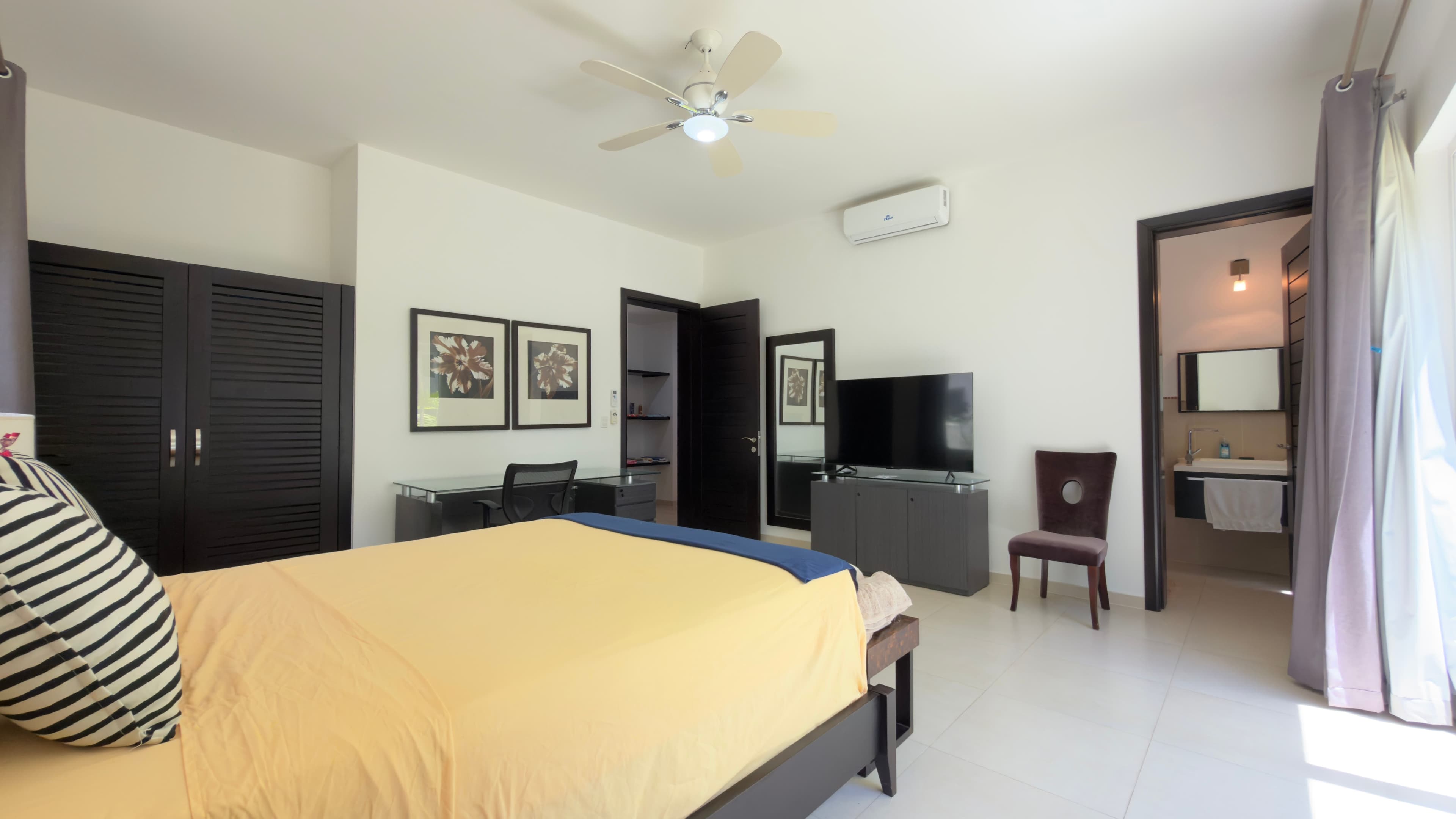 Strandwohnung mit 3 Schlafzimmern im Infiniti Blu, Sosúa — Schlafzimmer