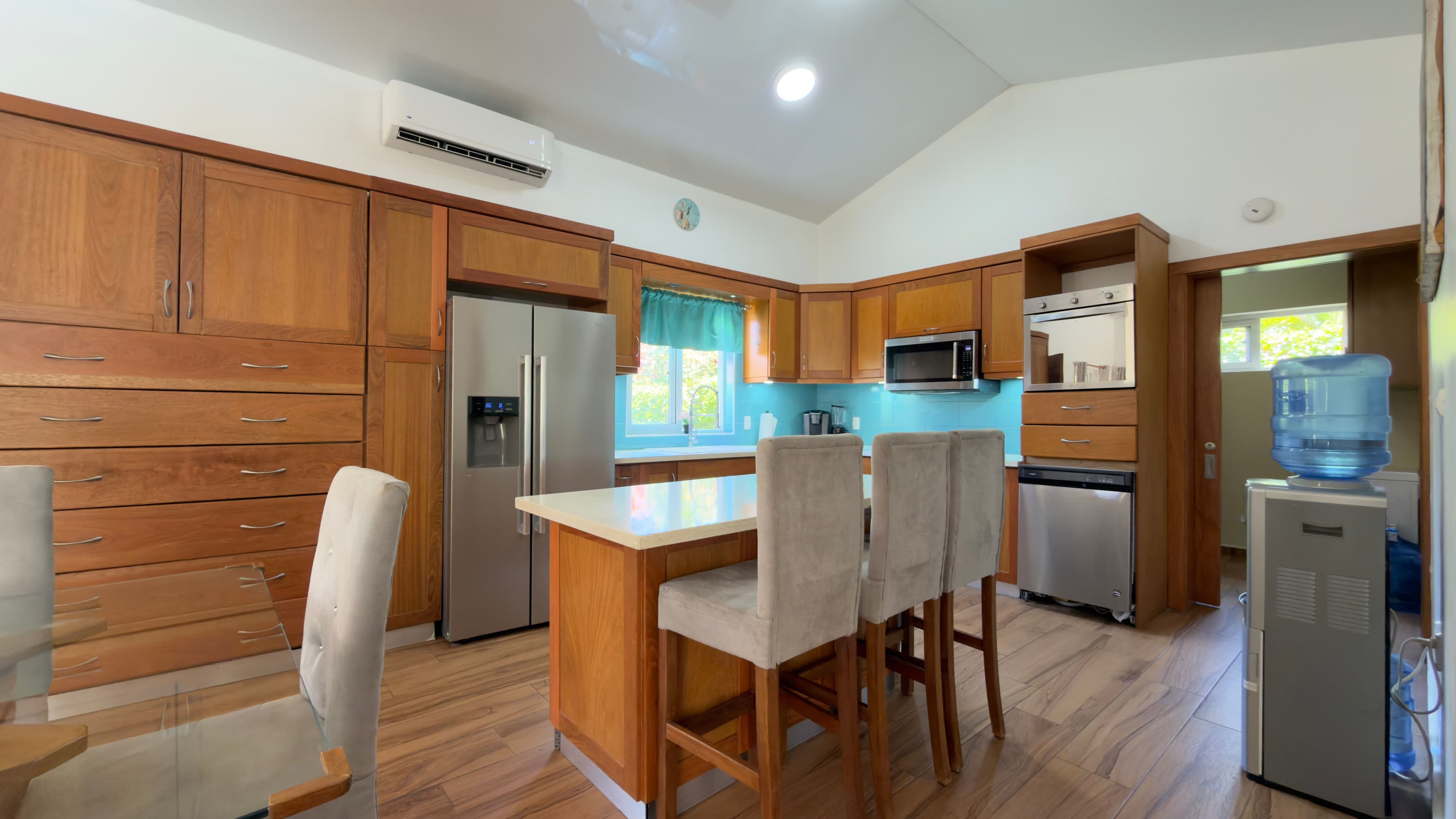 Schlüsselfertige Villa mit 3 Schlafzimmern und privatem Pool in Sosúa Ocean Village — Küche