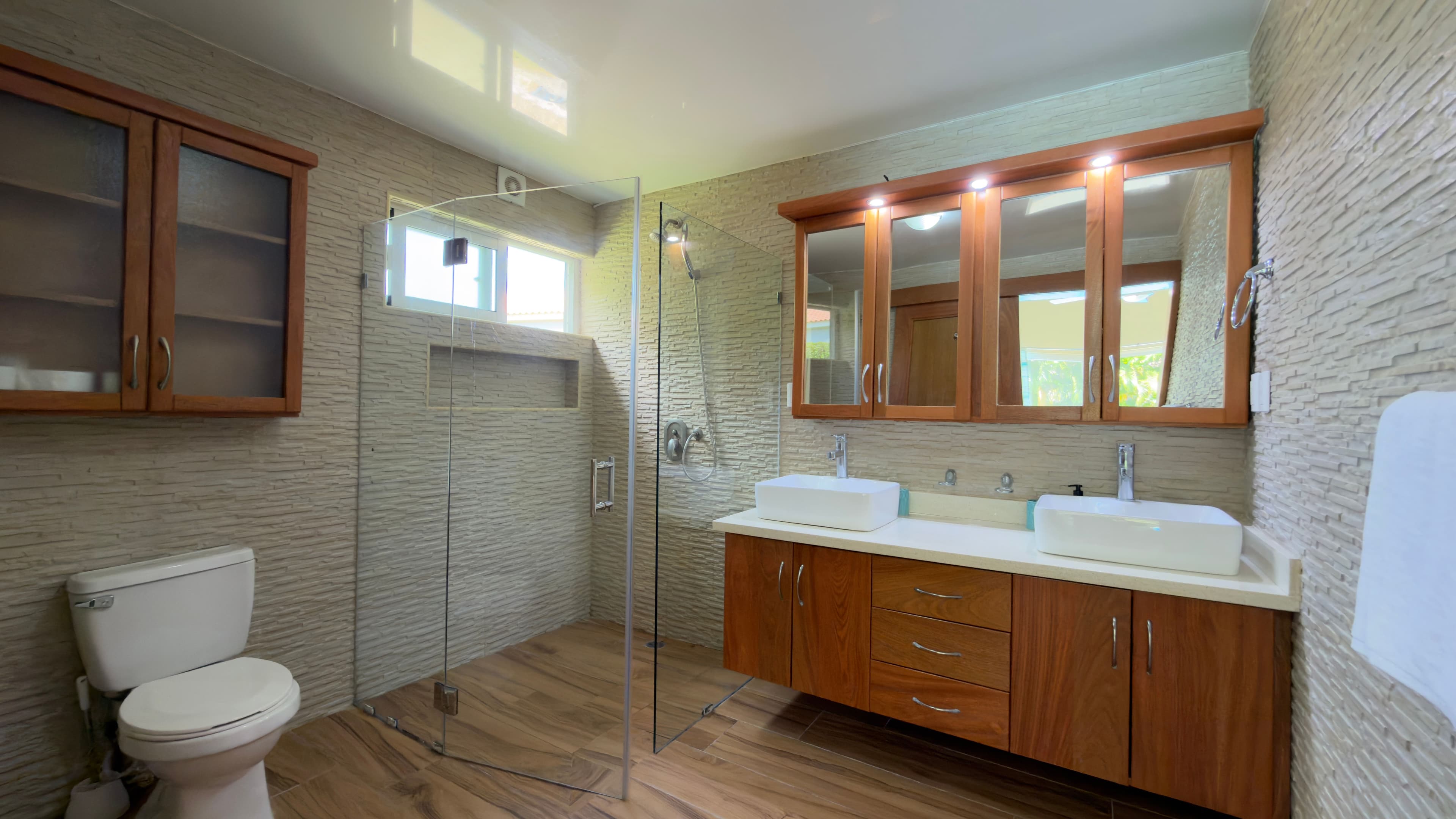 Schlüsselfertige Villa mit 3 Schlafzimmern und privatem Pool in Sosúa Ocean Village — Bad