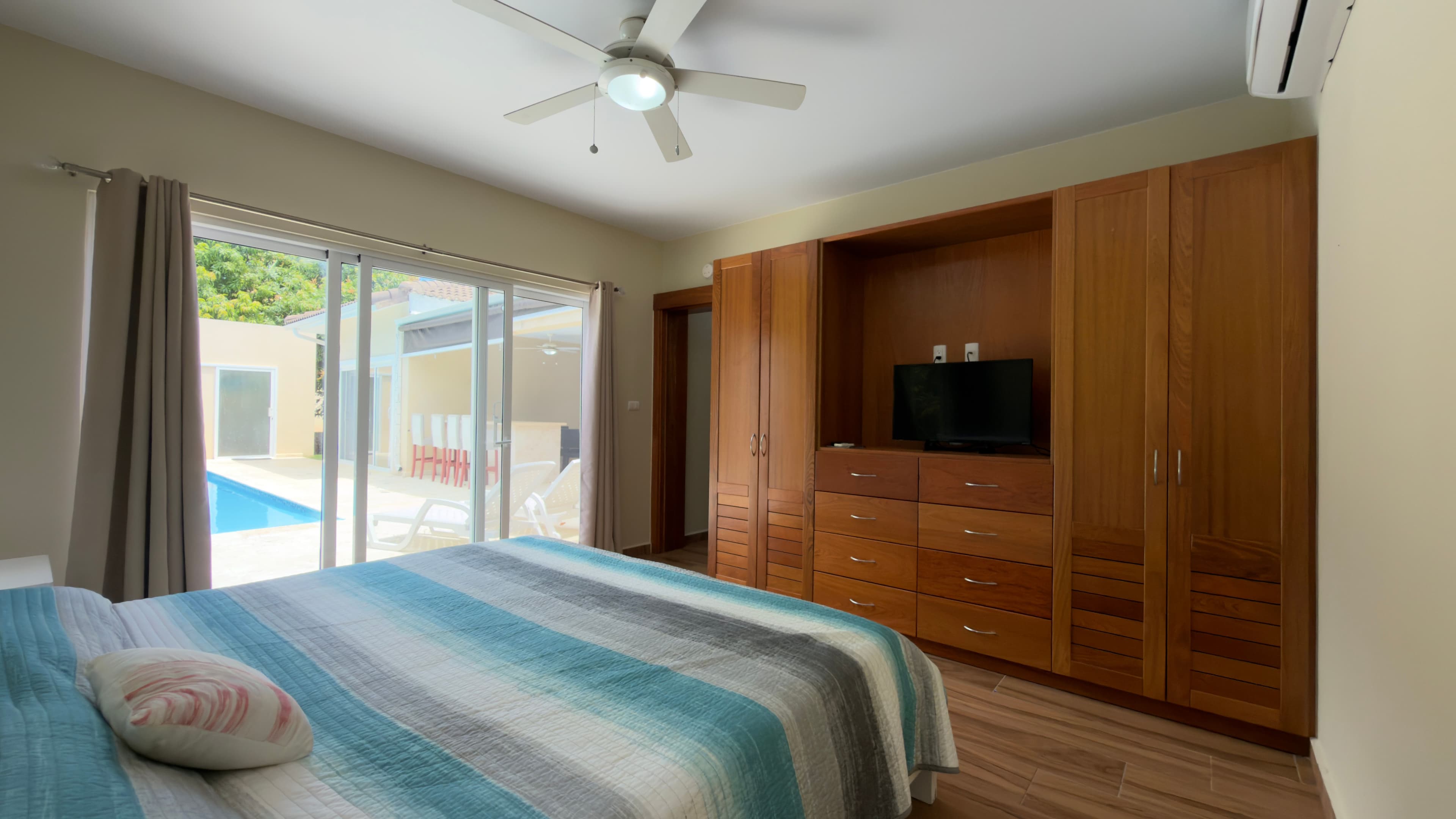 Schlüsselfertige Villa mit 3 Schlafzimmern und privatem Pool in Sosúa Ocean Village — Schlafzimmer