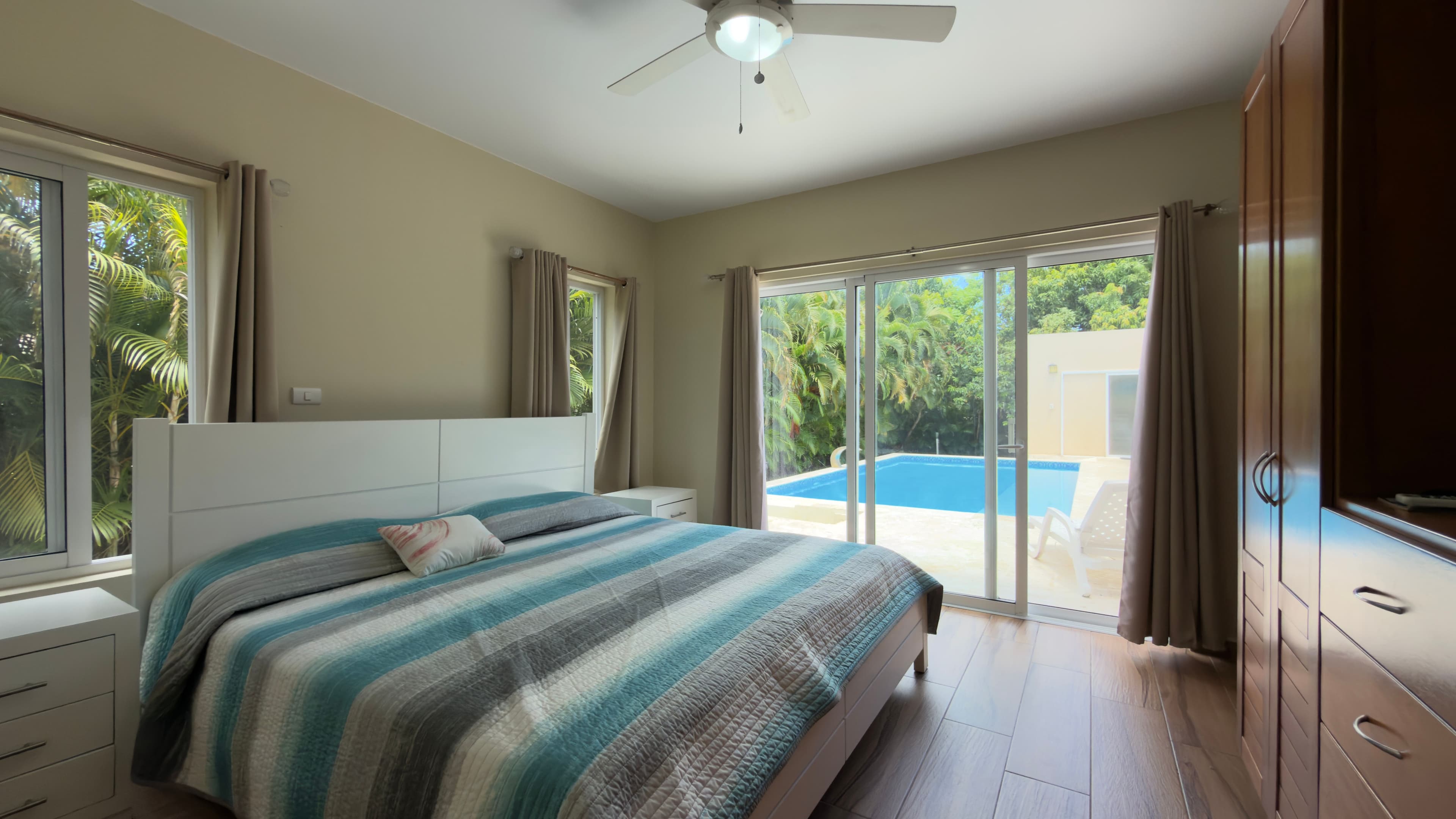 Schlüsselfertige Villa mit 3 Schlafzimmern und privatem Pool in Sosúa Ocean Village — Schlafzimmer