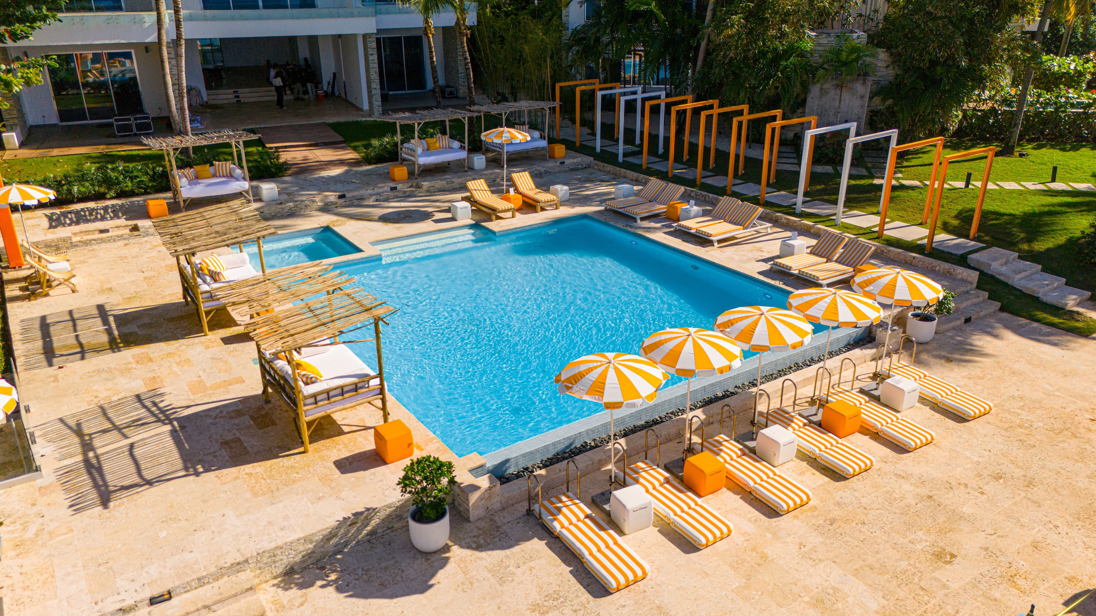 1-Bedroom Ocean and Pool View Apartment in Sosúa — Piscina
