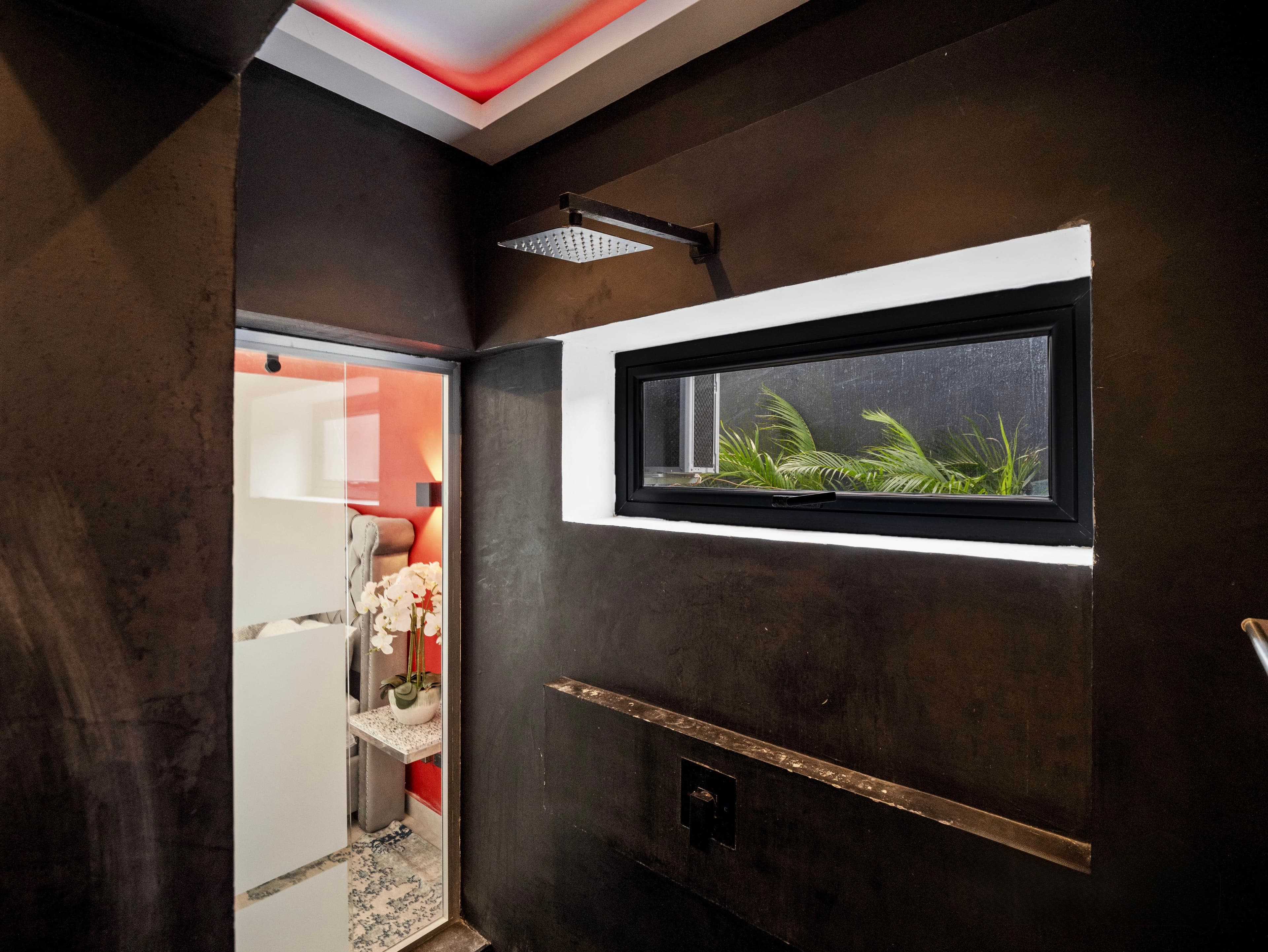 1-Bedroom Deluxe Rental Apartment with Pool and Gym in Sosúa — Bathroom