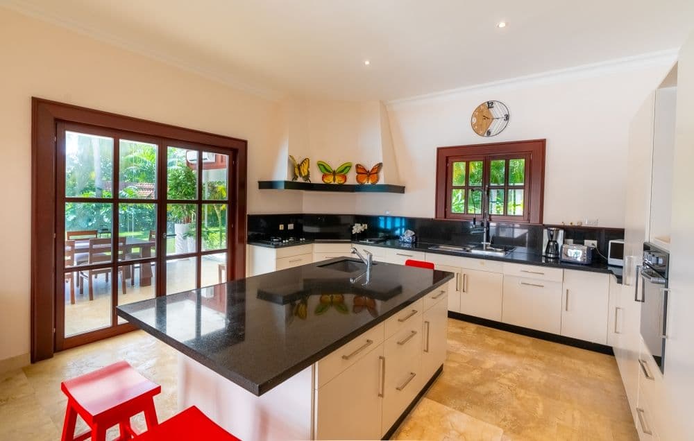 Villa mit 7 Schlafzimmern und Salzwasserpool in Sea Horse Ranch, Cabarete — Küche