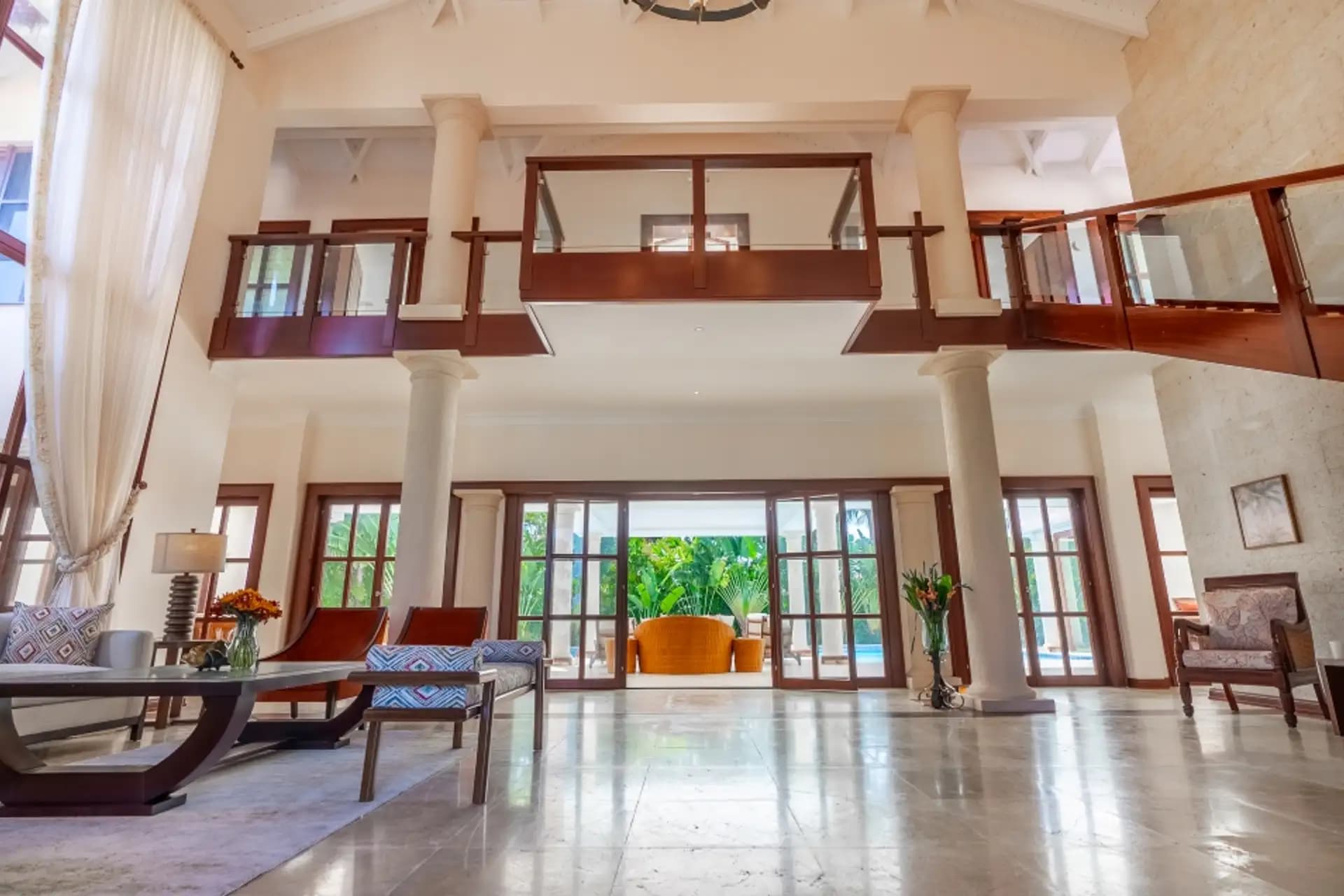 Villa mit 7 Schlafzimmern und Salzwasserpool in Sea Horse Ranch, Cabarete — Wohnzimmer