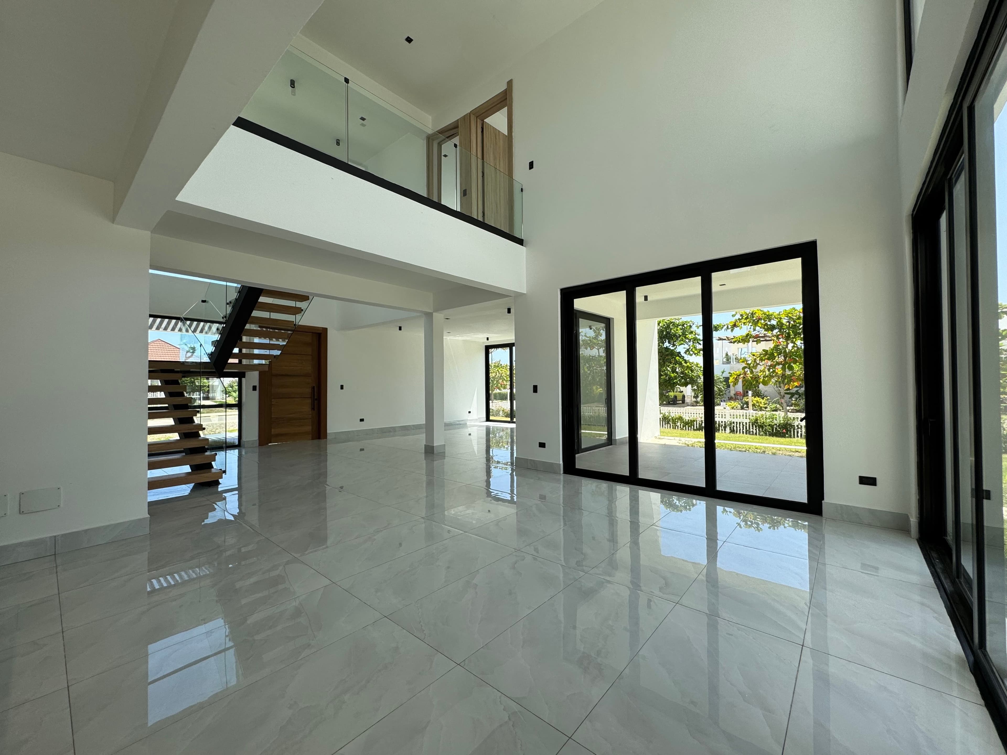 Вілла з 4 спальнями на завершальному етапі в Sosúa Ocean Village — Living room
