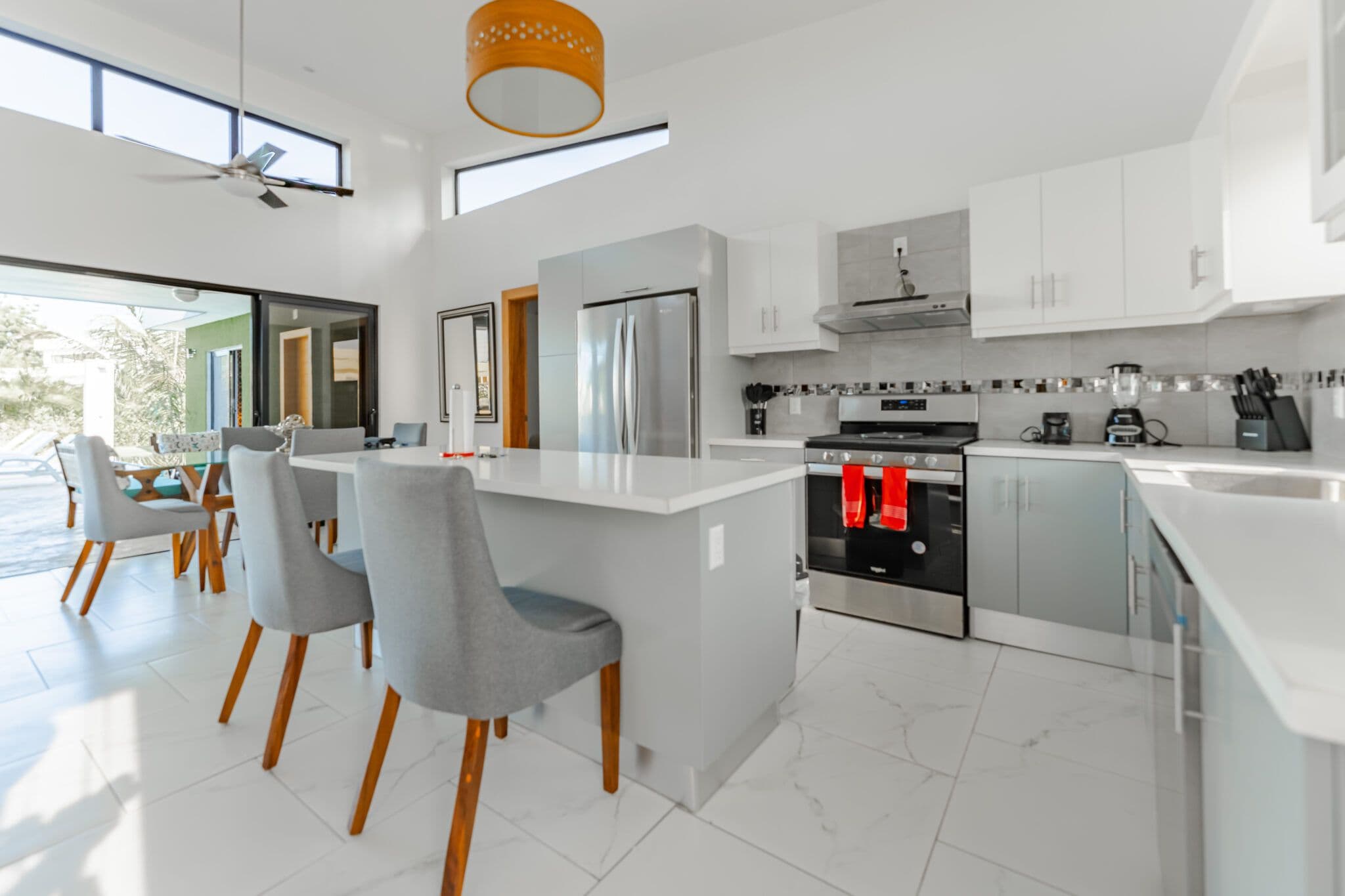 2-Bedroom Villa with Flexible Layout and Pool in Casa Linda, Sosúa — Kitchen