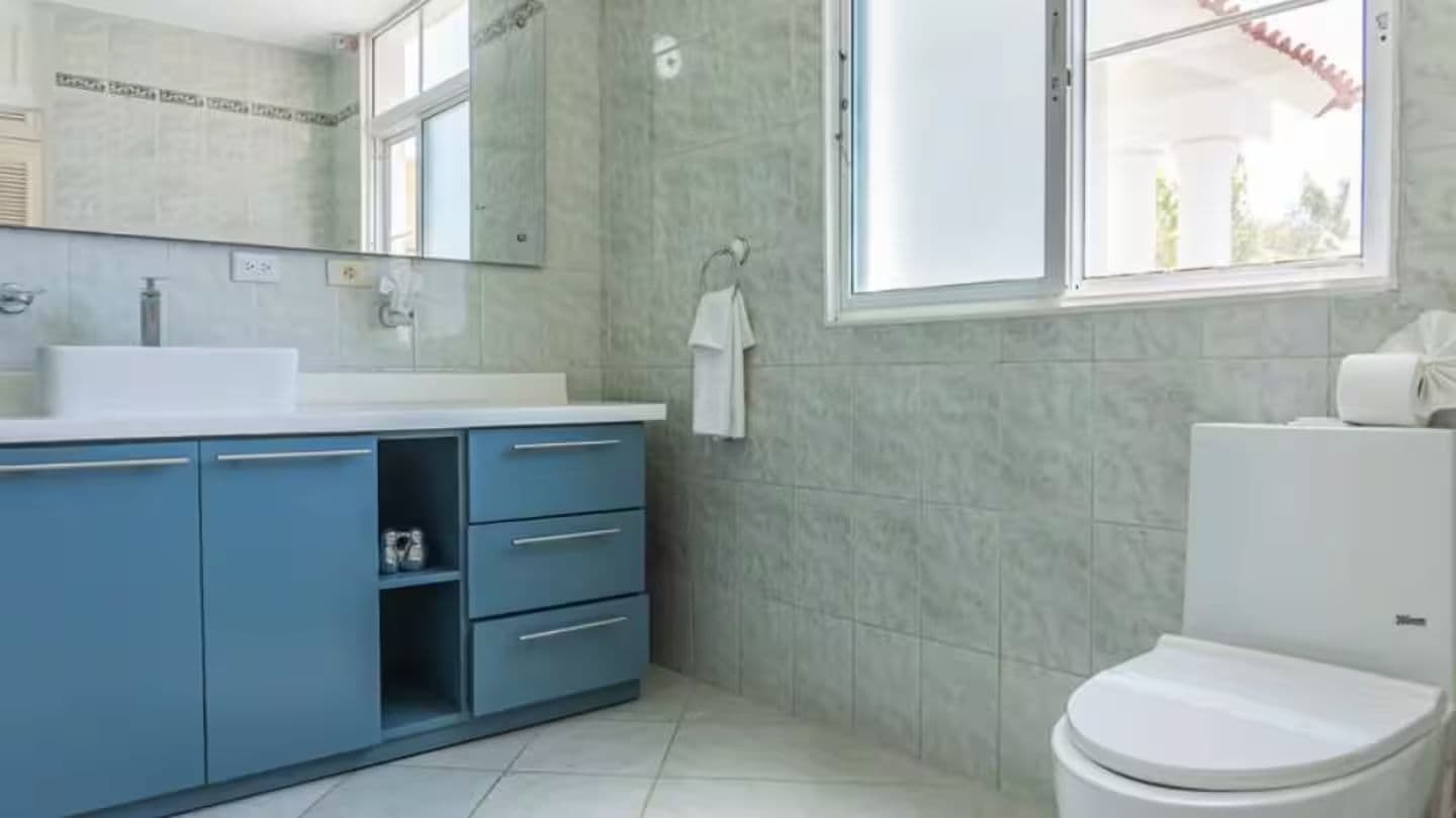 فيلا من 3 غرف نوم مع جناح ضيوف خاص في Casa Linda، Sosúa — Bathroom