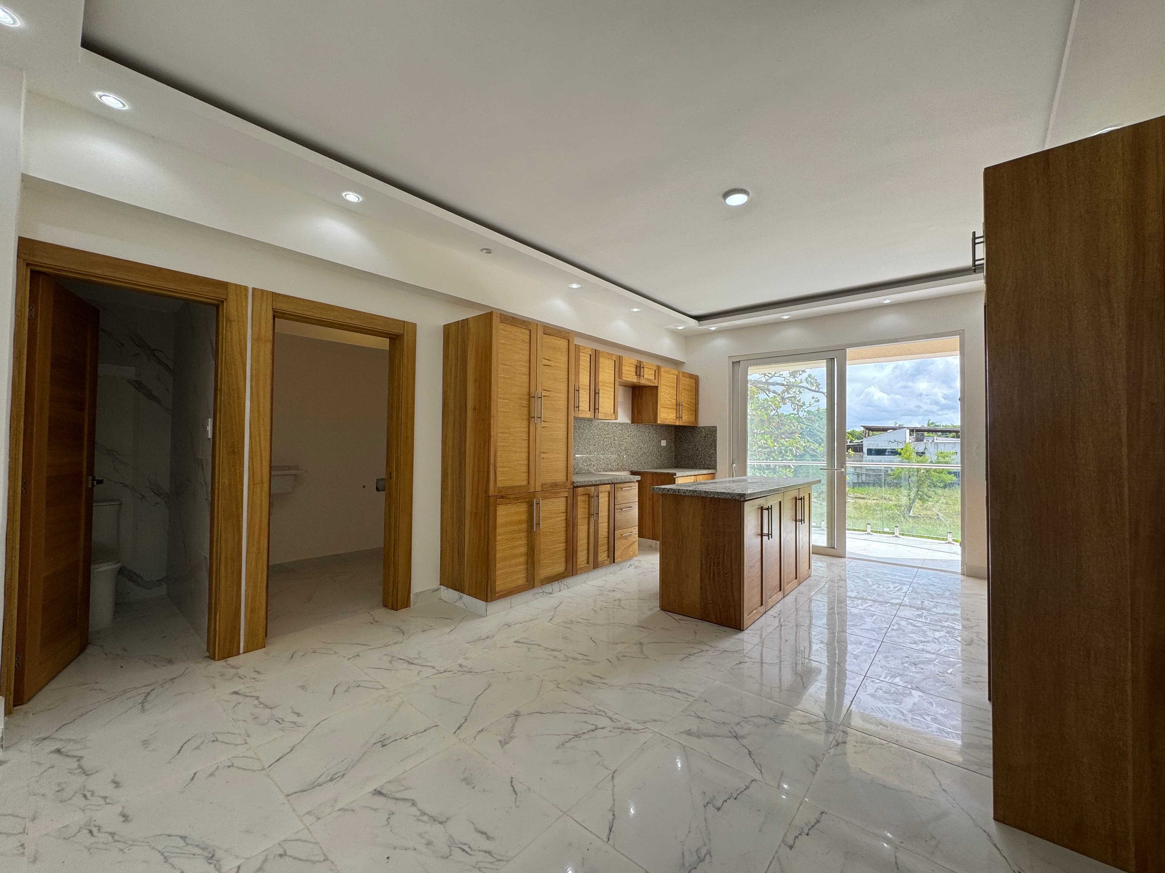 2-Bedroom Oceanfront Condo on the Malecón in Puerto Plata، الصورة 6