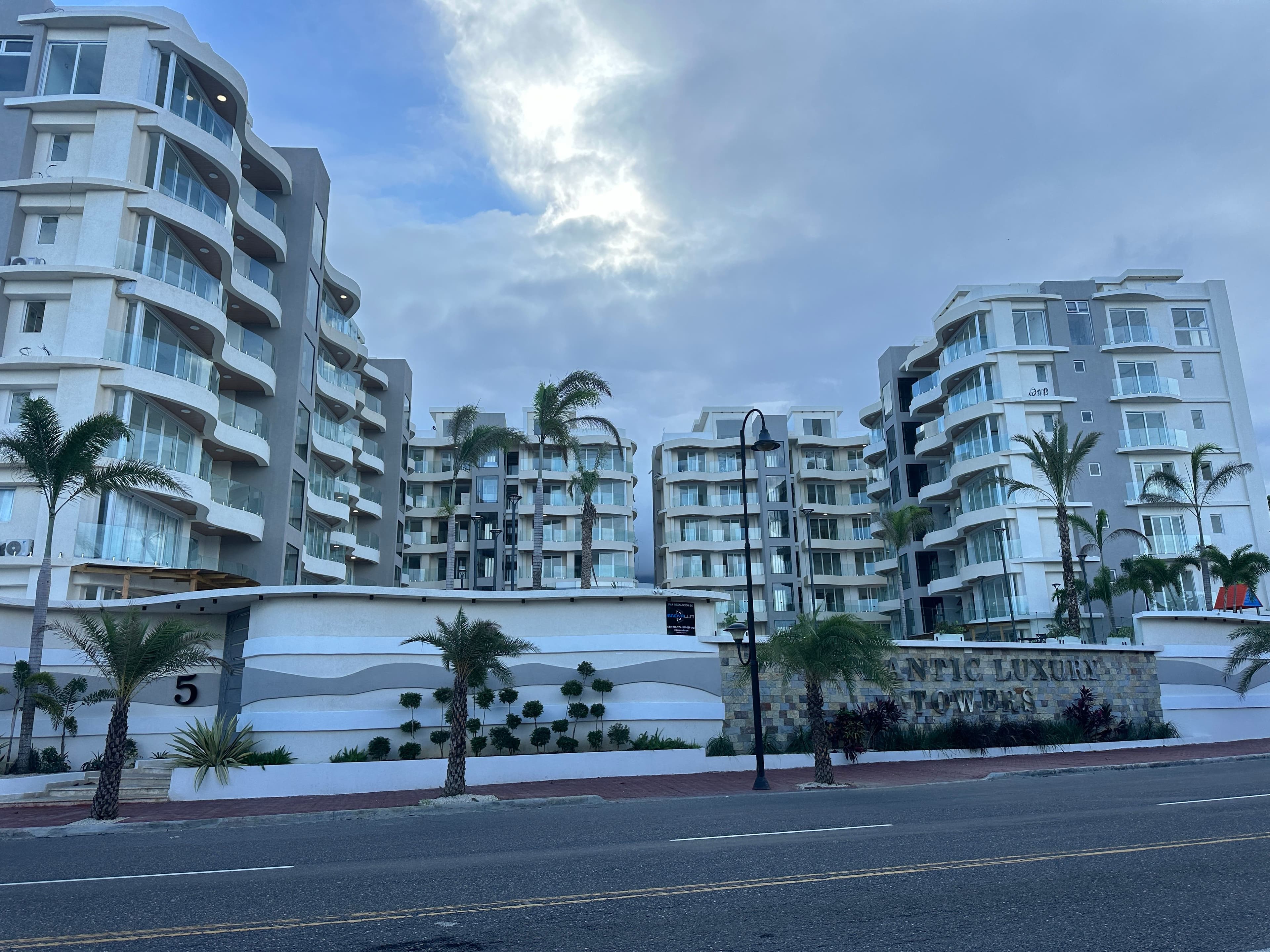 2-Bedroom Oceanfront Condo on the Malecón in Puerto Plata، الصورة 2