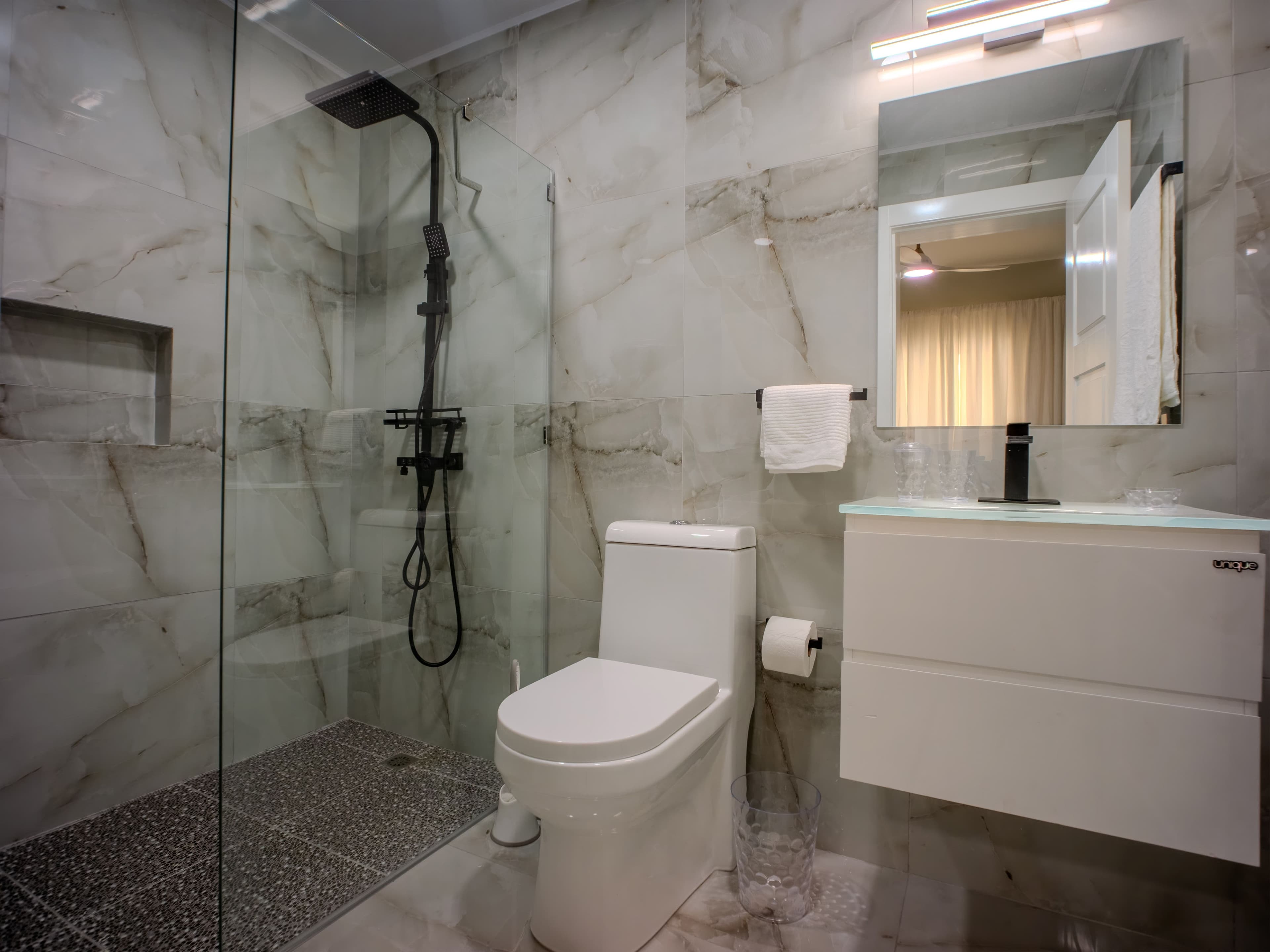 شقة من 3 غرف نوم بتشطيبات مطوّرة في Sosúa — Bathroom