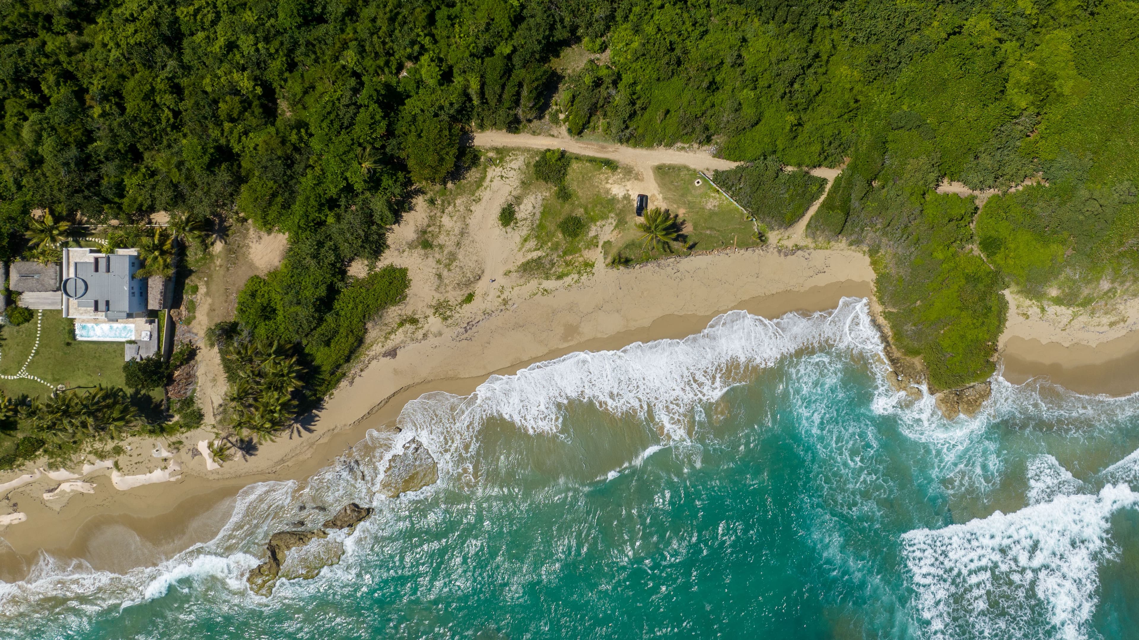 1,100 m² Beachfront Lot in Encuentro, Cabarete — Surroundings