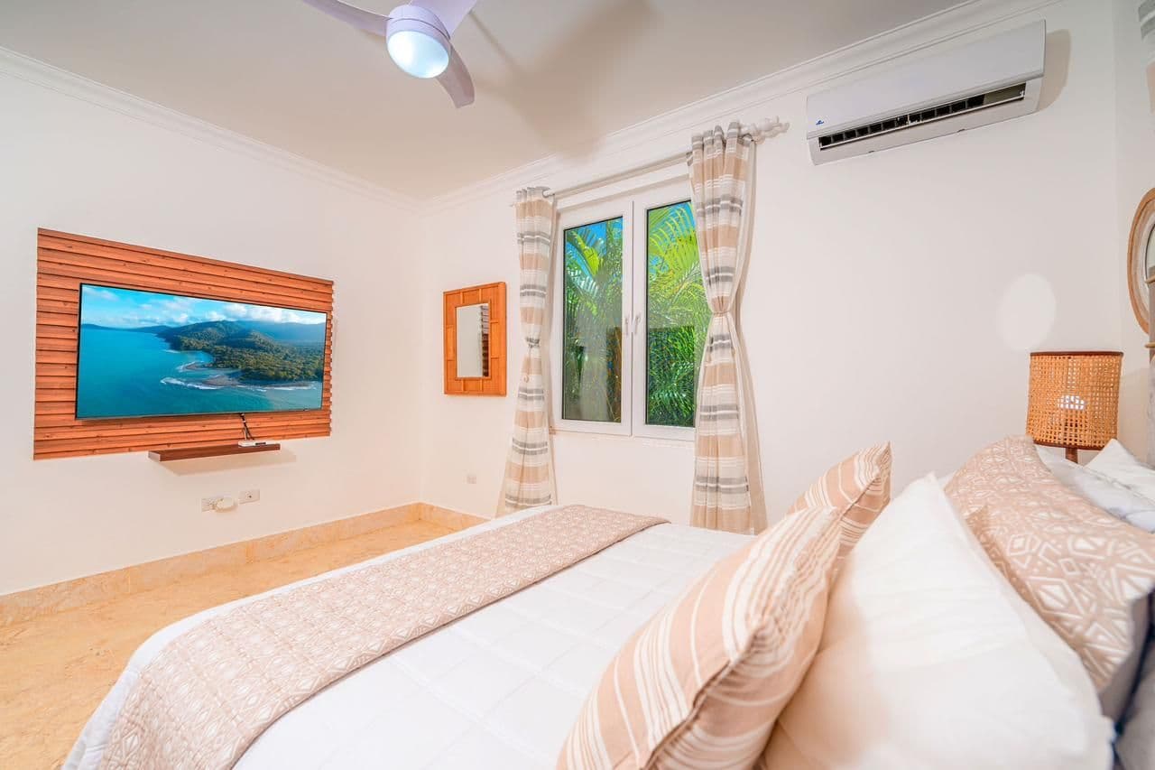 2-Bedroom Ocean-View Apartment at Hispaniola Beach, Sosúa — Bedroom
