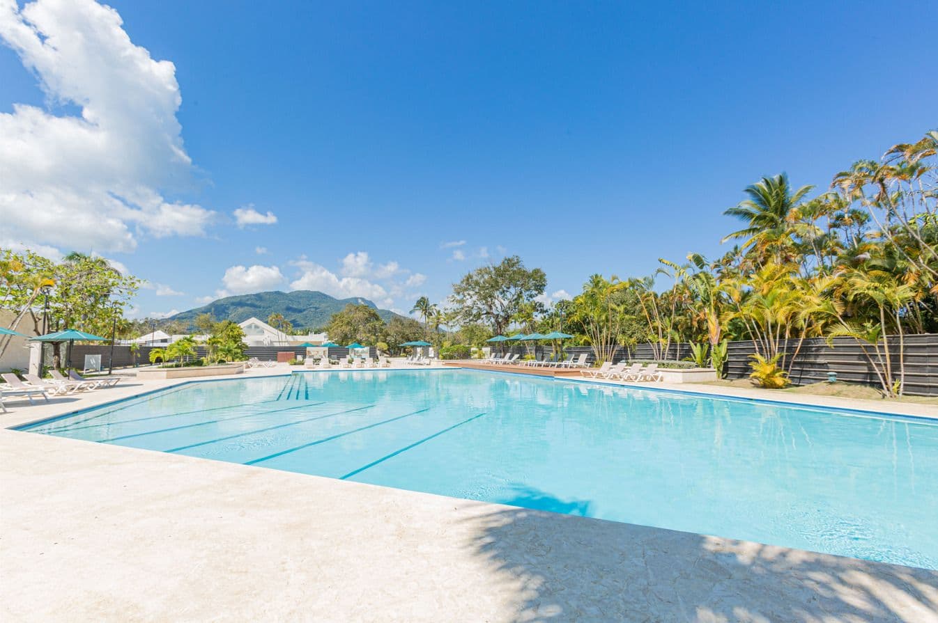 2-Bedroom Condo with Private Terrace at Green One, Playa Dorada — Pool
