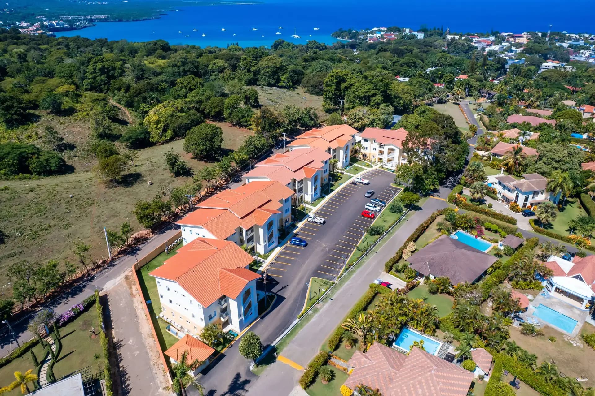 1-Bedroom Furnished Condo in Hispaniola Residencial, Sosúa — Building