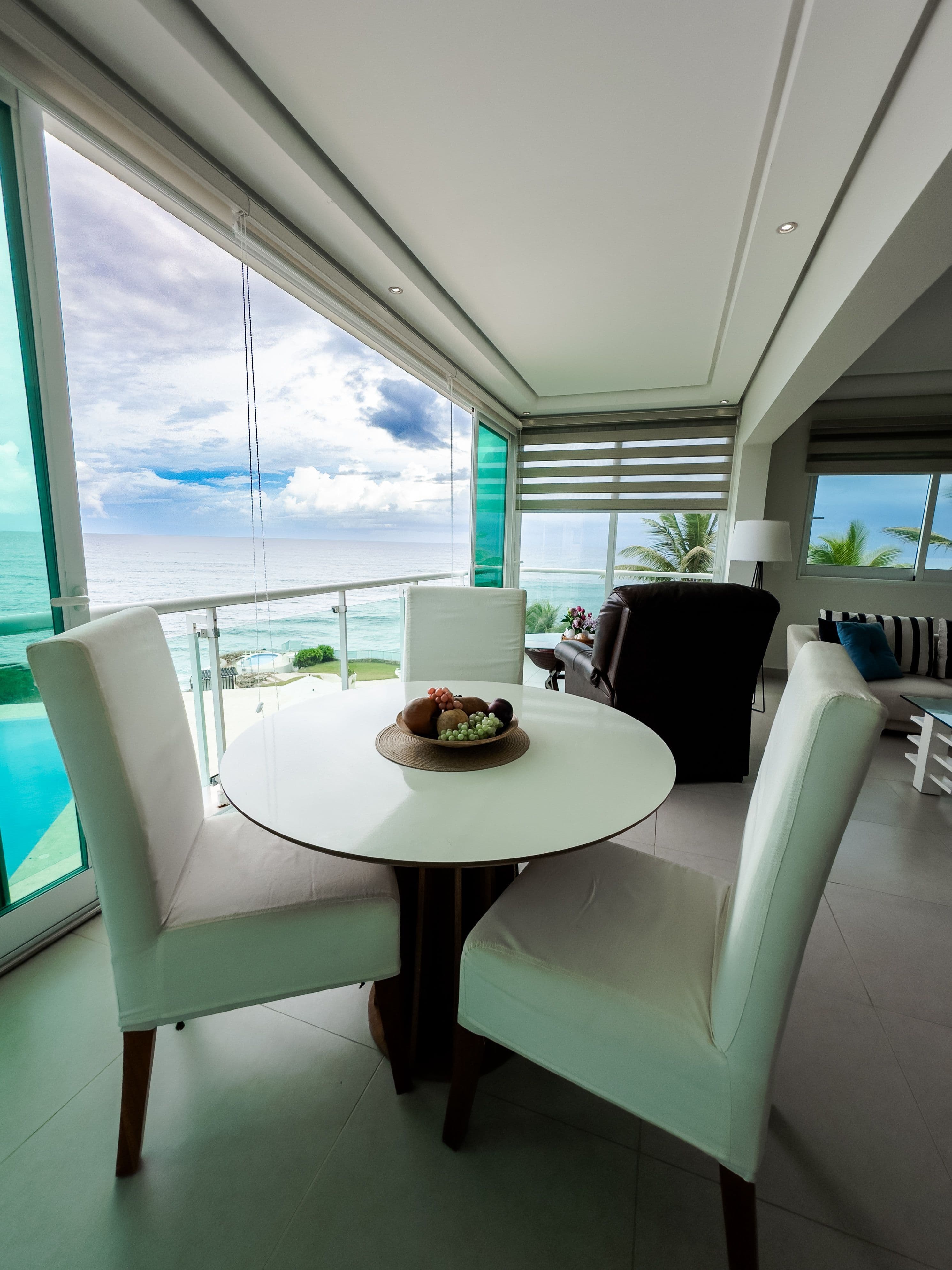4-Bedroom Oceanfront Penthouse with Rooftop Terrace in Sosúa، الصورة 14