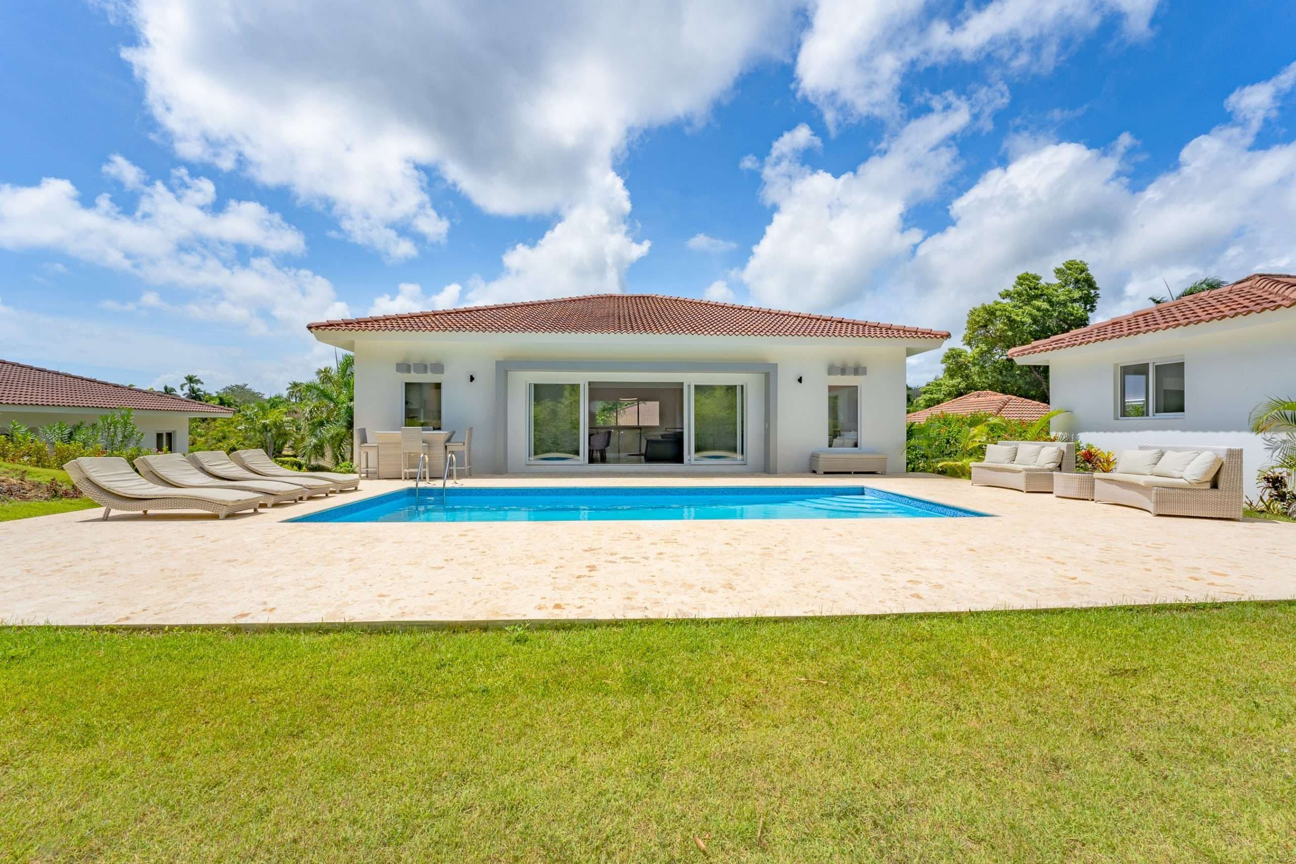 4-Bedroom Modern Villa with Private Pool in Sosúa, Built in 2022 — Pool
