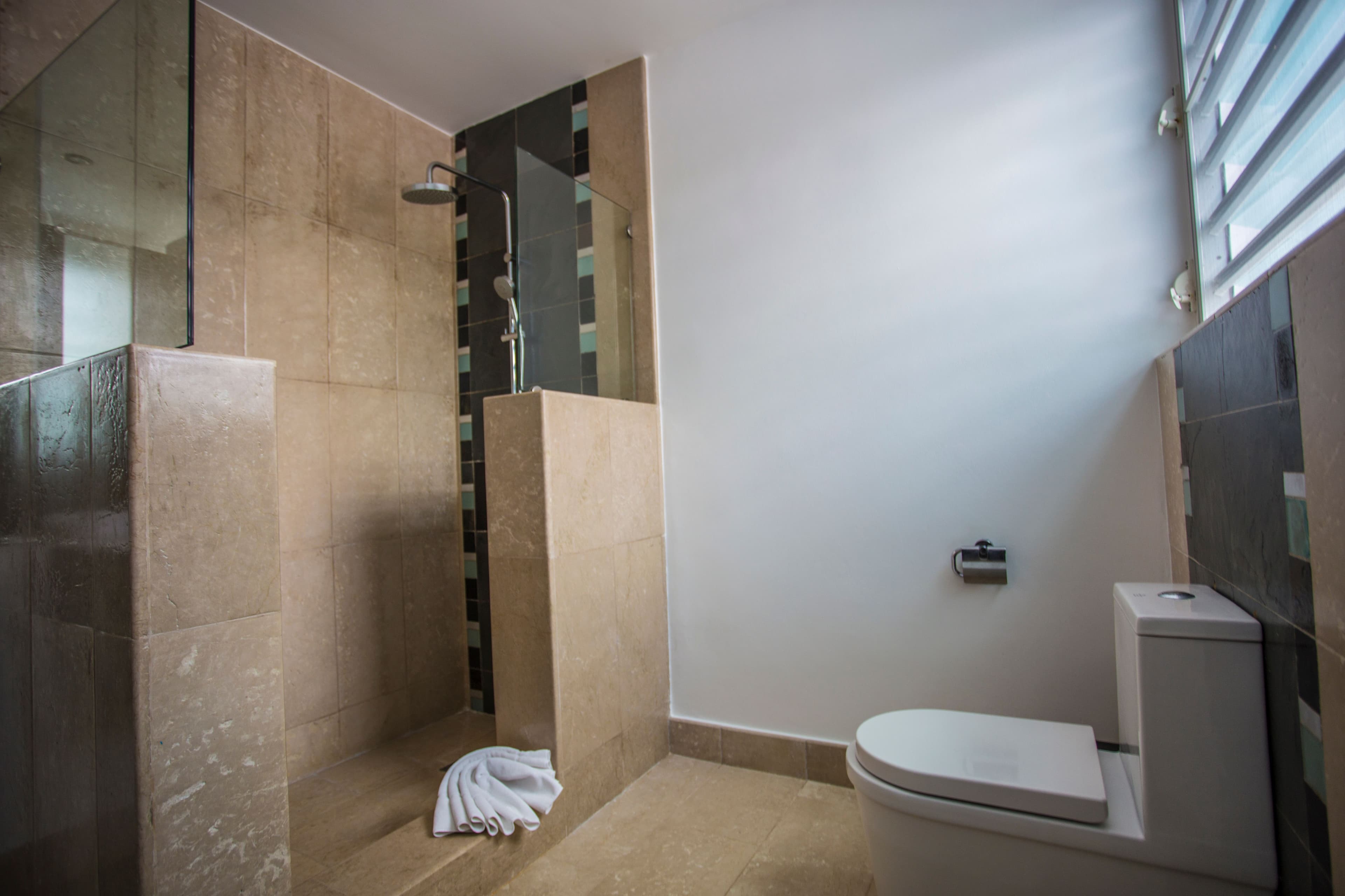 6-Bedroom Oceanfront Estate with Private Beach Access in Sosúa — Bathroom