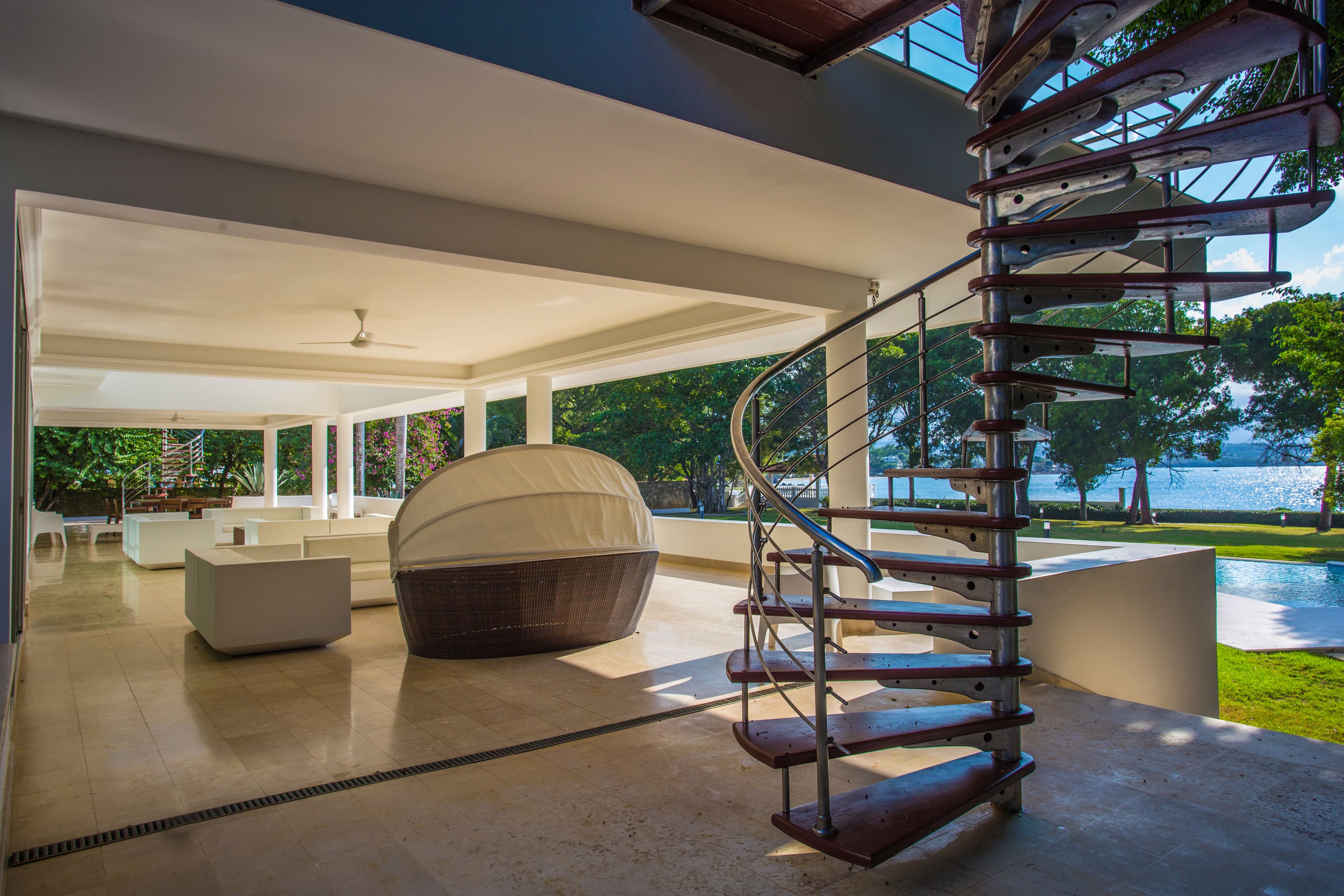 6-Bedroom Oceanfront Estate with Private Beach Access in Sosúa — Terrace