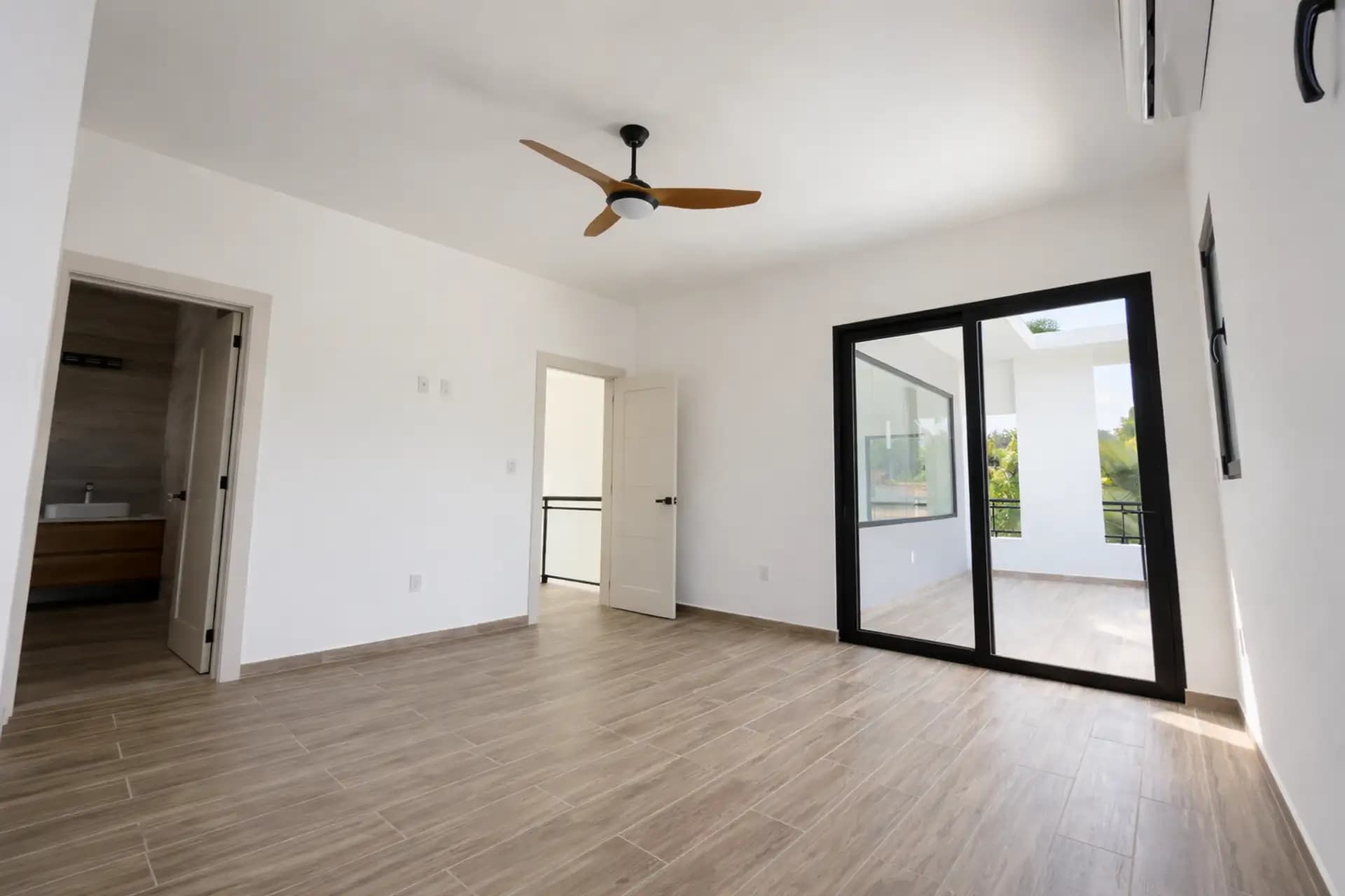3-Bedroom New Pool Villa with Rooftop Terrace in Perla Marina — Bedroom