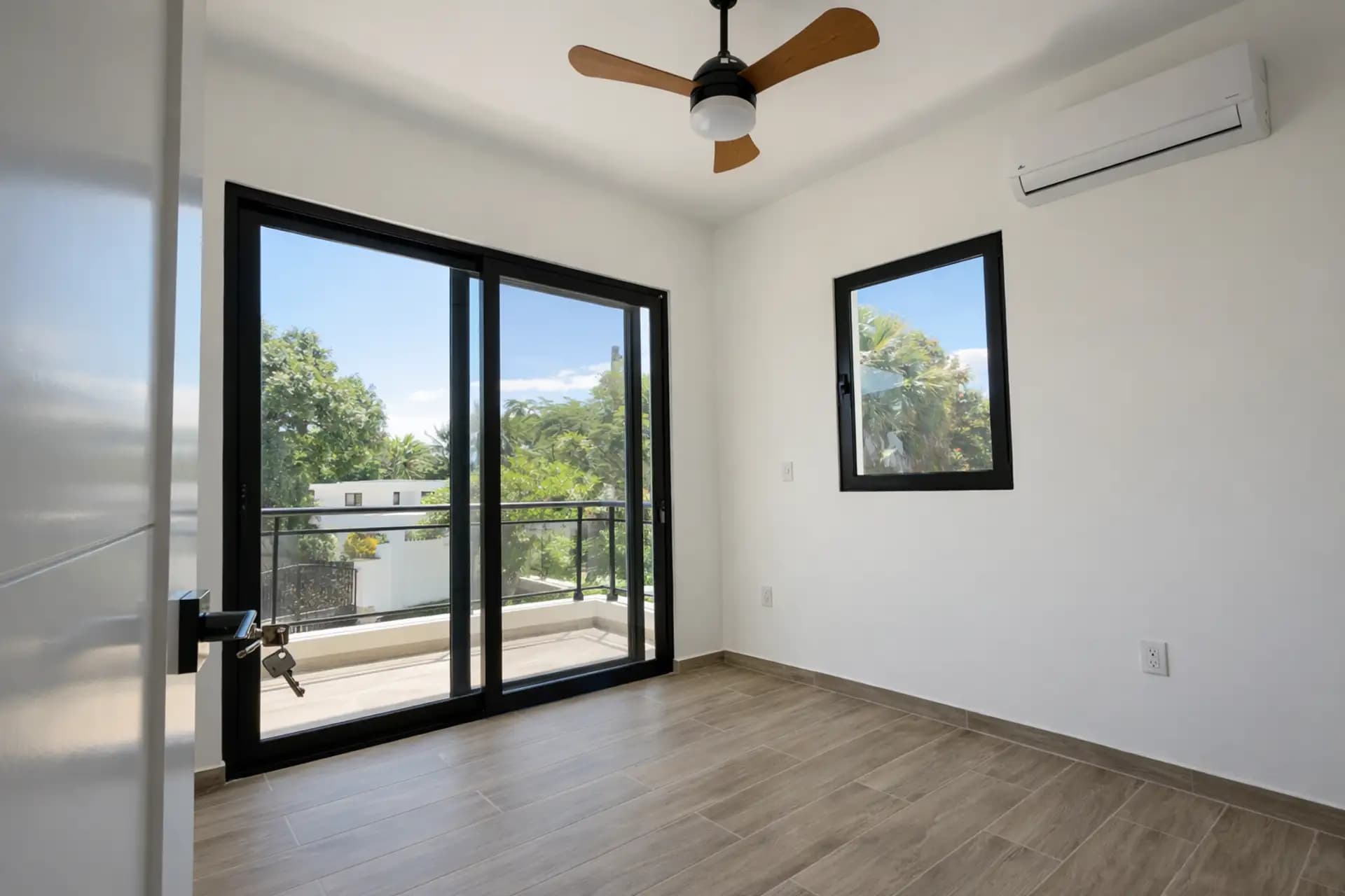 3-Bedroom New Pool Villa with Rooftop Terrace in Perla Marina — Bedroom