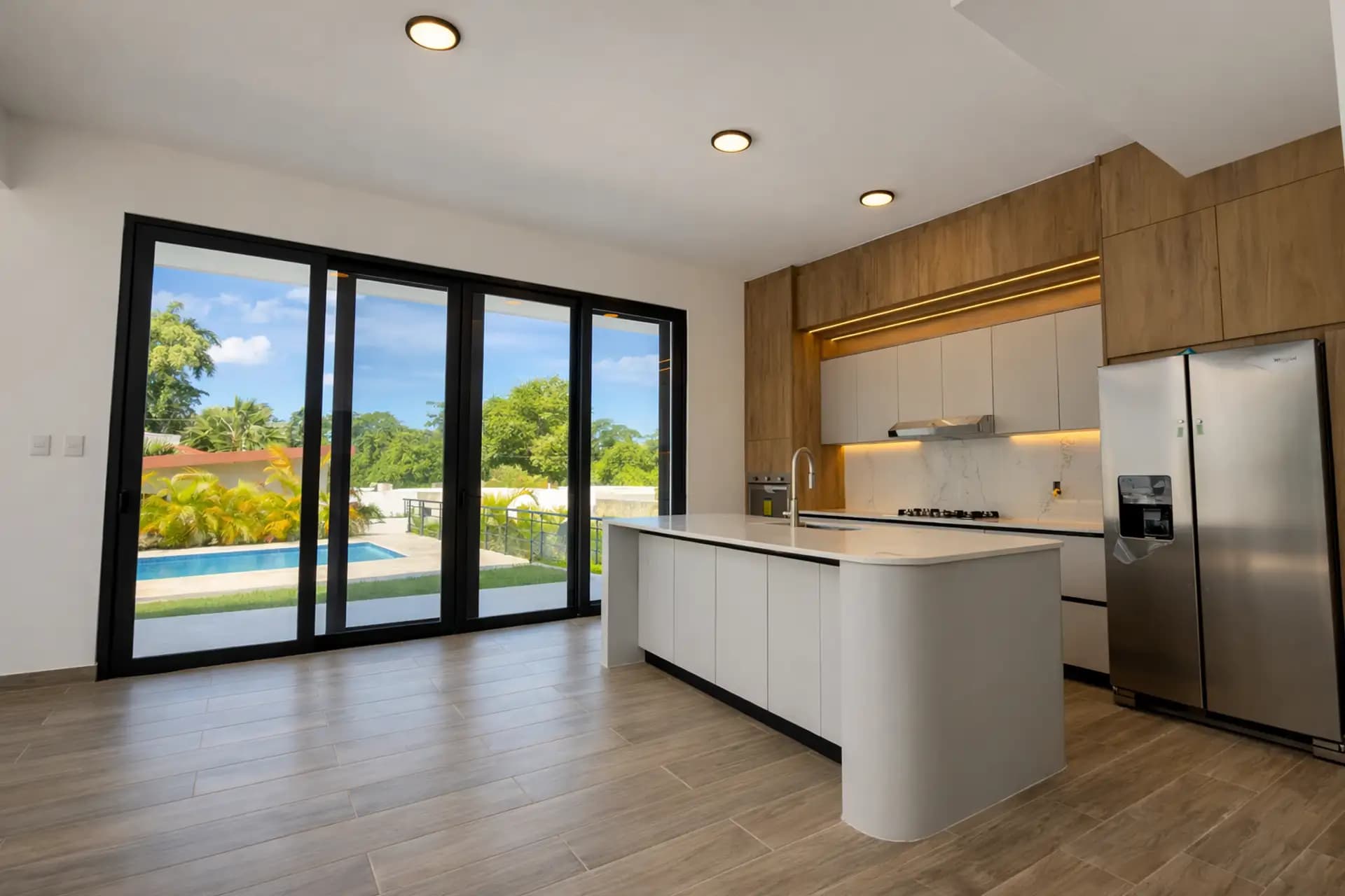 3-Bedroom New Pool Villa with Rooftop Terrace in Perla Marina — Kitchen