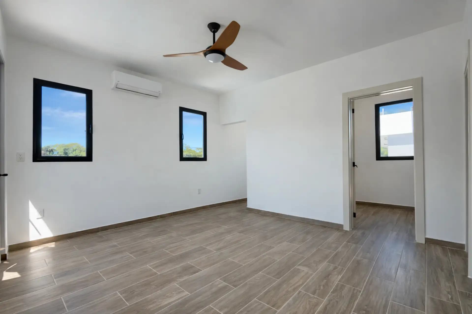 3-Bedroom New Pool Villa with Rooftop Terrace in Perla Marina — Bedroom