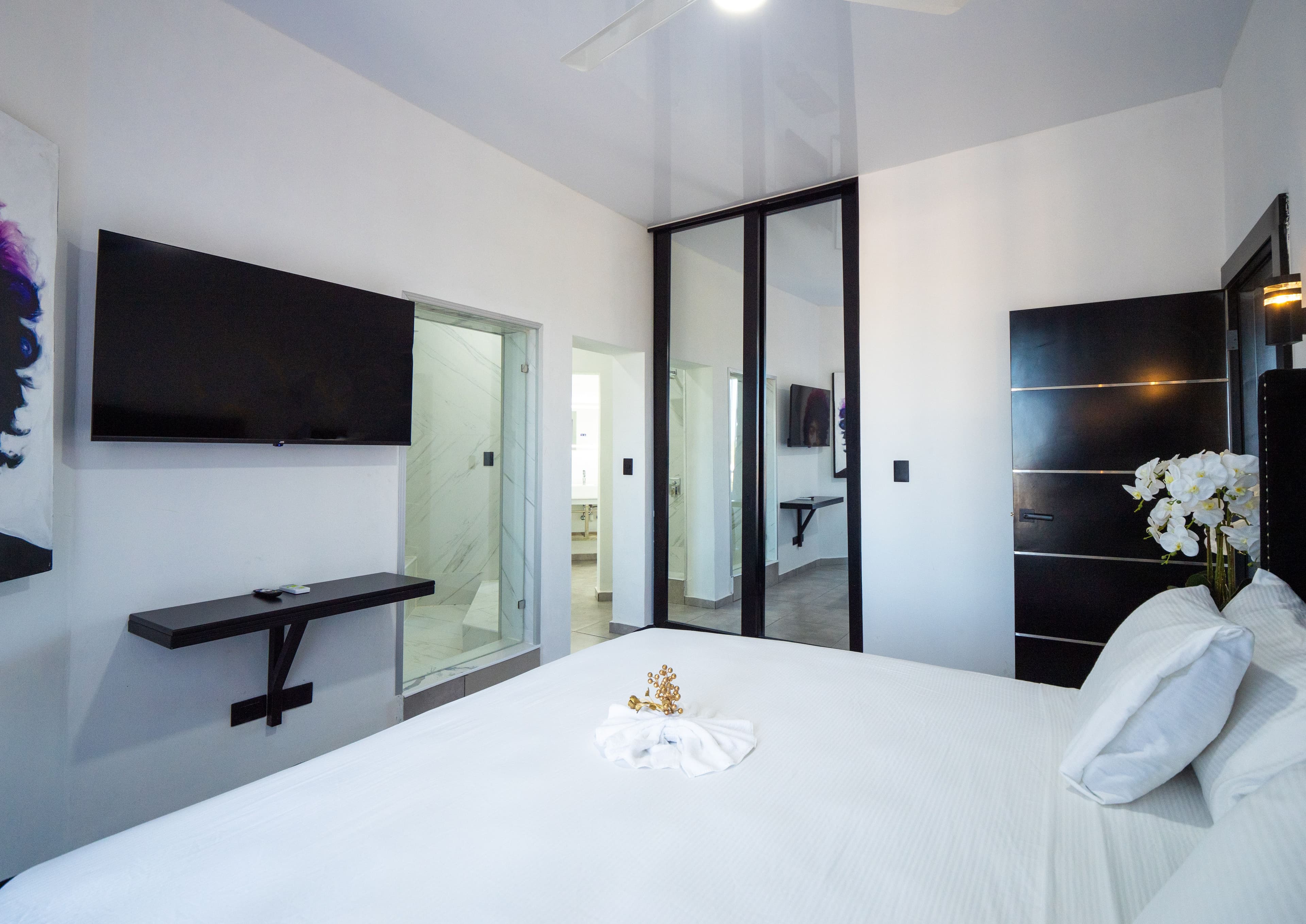 2-Bedroom Turn-Key Condo at Rizz Suites - Sosúa — Bedroom