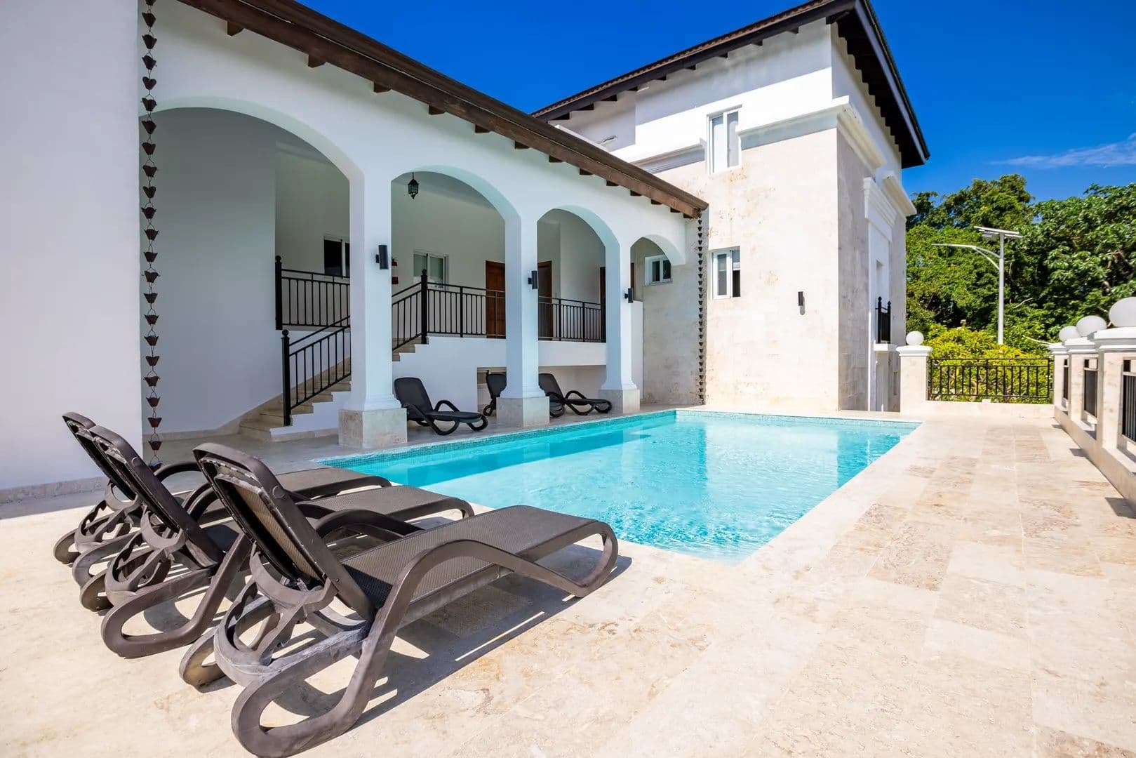Wohnung mit 2 Schlafzimmern, Meerblick und Eigentümerfinanzierung in Sosúa — Pool