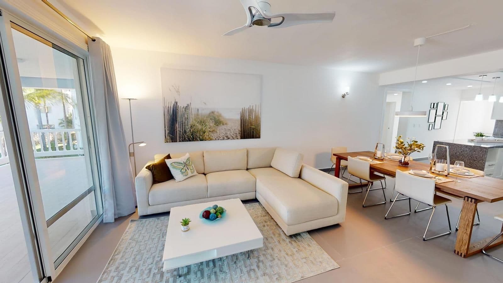 Erdgeschosswohnung am Meer mit 2 Schlafzimmern in Sosúa — Offener Wohn-/Essbereich