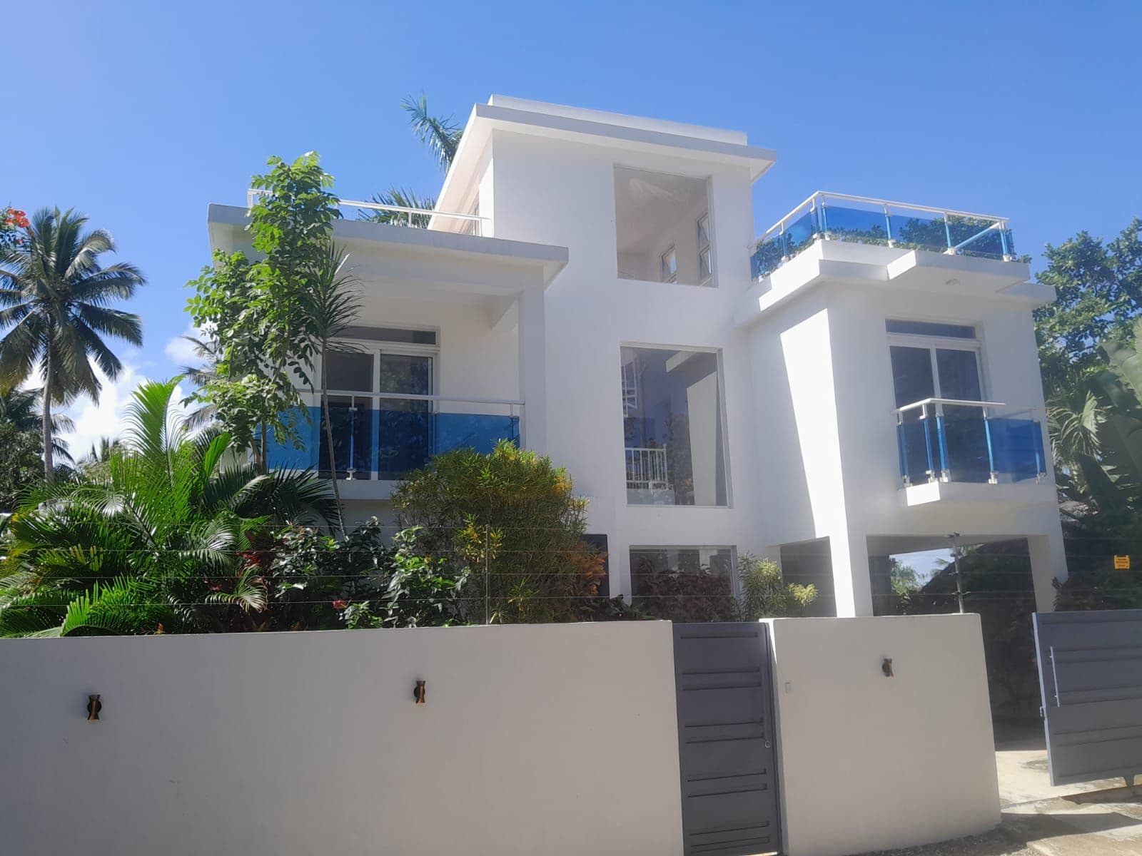 3-Bedroom Villa with Private Pool near Kite Beach, Cabarete